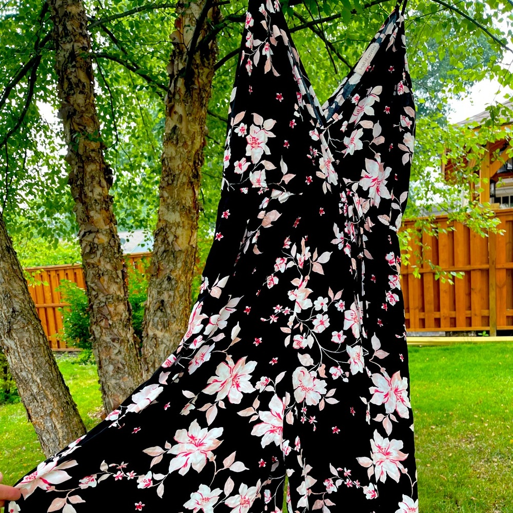 Floral Jumpsuit Sz Large